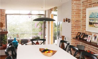 Venta casa en Alto del Escobero, Envigado 4 alcobas  Terraza y estudio