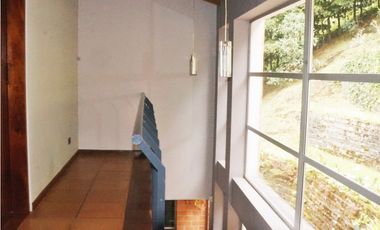 Venta casa en Alto del Escobero, Envigado 4 alcobas  Terraza y estudio