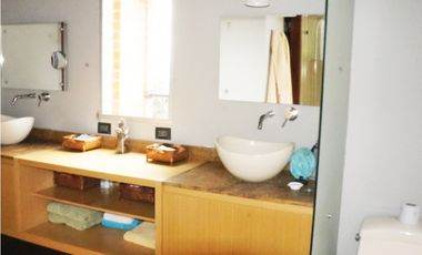 Venta casa en Alto del Escobero, Envigado 4 alcobas  Terraza y estudio