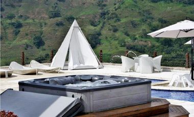 FINCA DE LUJO EN BOLOMBOLO