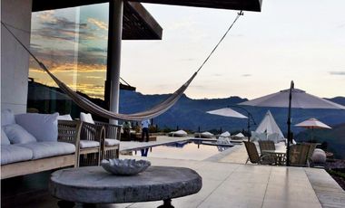 FINCA DE LUJO EN BOLOMBOLO