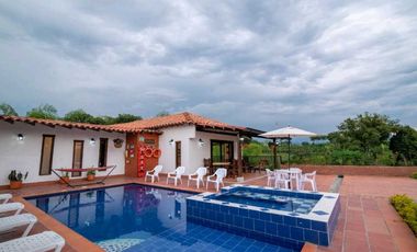 Se vende Casa Campestre, Quimbaya Quindio