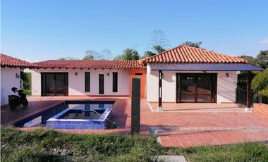 Se vende Casa Campestre, Quimbaya Quindio