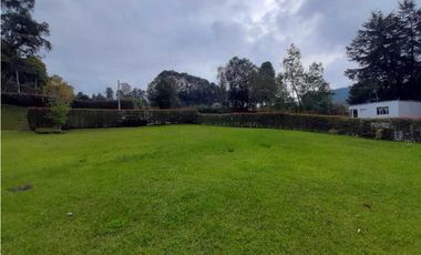 Venta de Lote en Unidad Cerrada en Pantanillo Retiro