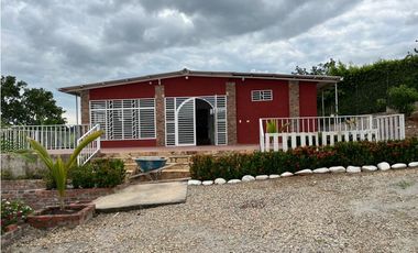 VENDO FINCA CON PISCINA VIA GIRARDOT TOCAIMA