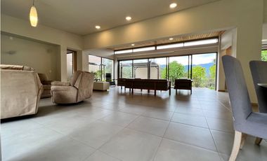 Venta Casa Campestre en el Retiro sector macedonia