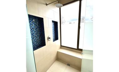 Venta Casa Campestre en el Retiro sector macedonia