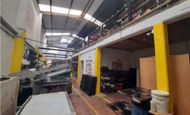 Se vende bodega grande Zona comercial Barrio Versalles Palmira Valle