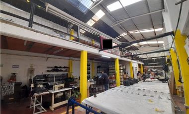 Se vende bodega grande Zona comercial Barrio Versalles Palmira Valle