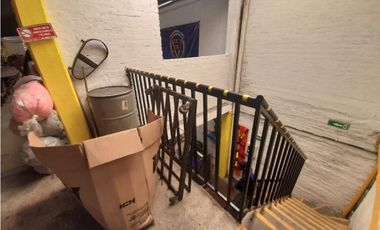 Se vende bodega grande Zona comercial Barrio Versalles Palmira Valle