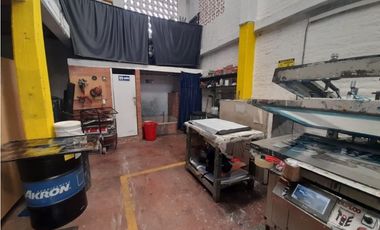 Se vende bodega grande Zona comercial Barrio Versalles Palmira Valle