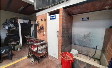 Se vende bodega grande Zona comercial Barrio Versalles Palmira Valle