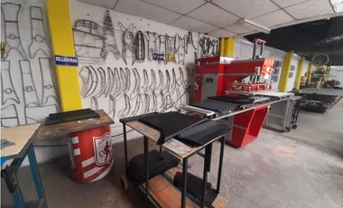 Se vende bodega grande Zona comercial Barrio Versalles Palmira Valle
