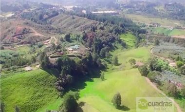 LOTE EN GUARNE UNIDAD CERRADA