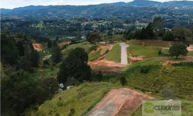 LOTE EN GUARNE UNIDAD CERRADA