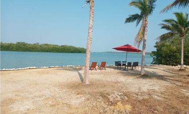 MEGALOTES EN BARU- MARINA DE BARU