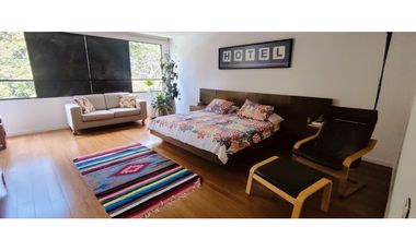 Venta de casa Sector Las Callejas. Area 421m2