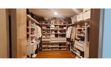 Venta de casa Sector Las Callejas. Area 421m2