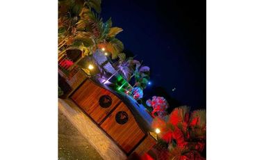 HERMOSO HOTEL EN FILANDIA VENDO