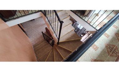 Se vende casalote de 1518 M2 en 330 mill en La Mesa Cund, COL.