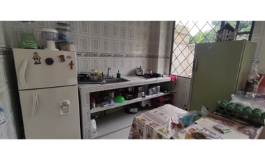 Se vende casalote de 1518 M2 en 330 mill en La Mesa Cund, COL.