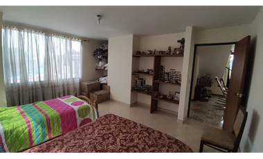 Se vende casalote de 1518 M2 en 330 mill en La Mesa Cund, COL.