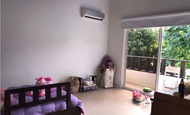 CASA EN CONDOMINIO CON VISTA AL LAGO SUR DE CALI