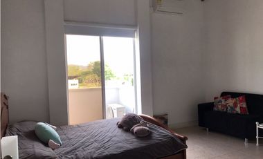 CASA EN CONDOMINIO CON VISTA AL LAGO SUR DE CALI