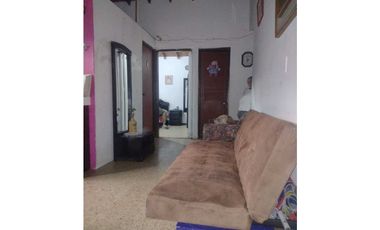 Casa en venta para reformar Sabaneta