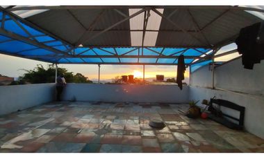 Venta de casa rentable de 142 M2 en 350 mill en La Mesa Cund, COL