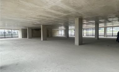 SE ARRIENA OFICINA CERCA AL DORADO