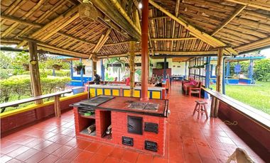 SE VENDE CHALET SECTOR MONTENEGRO PARQUE DEL CAFÉ