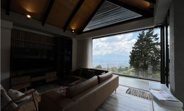 VENTA CASA CAMPESTRE LOMA DEL ESCOBERO PARTE BAJA, ENVIGADO