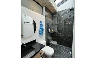 VENTA CASA CAMPESTRE LOMA DEL ESCOBERO PARTE BAJA, ENVIGADO