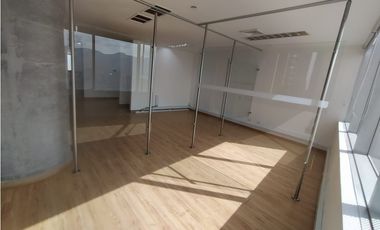 ARRIENDO OFICINA SECTOR DE SAN JULIAN