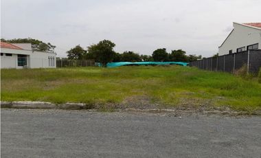 Lote terreno en venta en condominio cerrado Rozo Valle Colombia