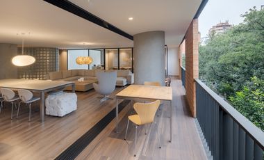 HERMOSO  APARTAMENTO EN VENTA EN EL  1er PARQUE DE LAURELES