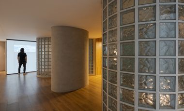 HERMOSO  APARTAMENTO EN VENTA EN EL  1er PARQUE DE LAURELES