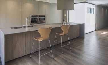 HERMOSO  APARTAMENTO EN VENTA EN EL  1er PARQUE DE LAURELES