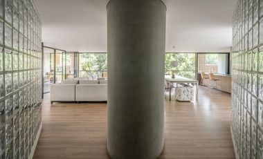 HERMOSO  APARTAMENTO EN VENTA EN EL  1er PARQUE DE LAURELES