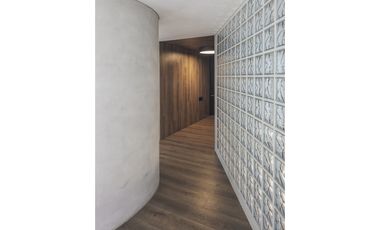 HERMOSO  APARTAMENTO EN VENTA EN EL  1er PARQUE DE LAURELES