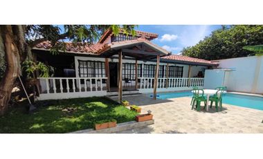 Se vende magnífica finca amoblada con piscina en Rozo Valle Colombia