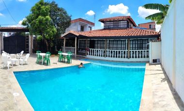 Se vende magnífica finca amoblada con piscina en Rozo Valle Colombia