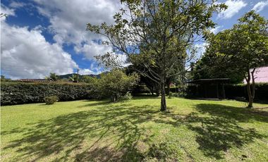 Alquiler casa de campo con 5 habitaciones en Aguas claras