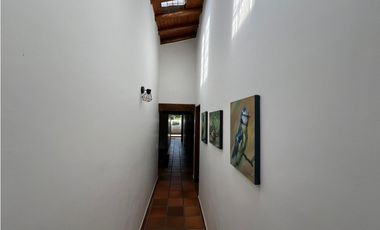 Alquiler casa de campo con 5 habitaciones en Aguas claras