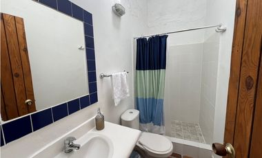 Alquiler casa de campo con 5 habitaciones en Aguas claras