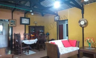 Casa Finca en venta en Mesitas del Colegio