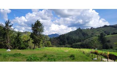 Venta de Lote en el Retiro Sector Puente Pelaez