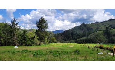 Venta de Lote en el Retiro Sector Puente Pelaez