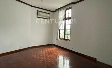 Disewa Rumah Impian Dan Elite Di Menteng, Siap Huni